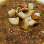 Zuppa di farro e piselli roveja